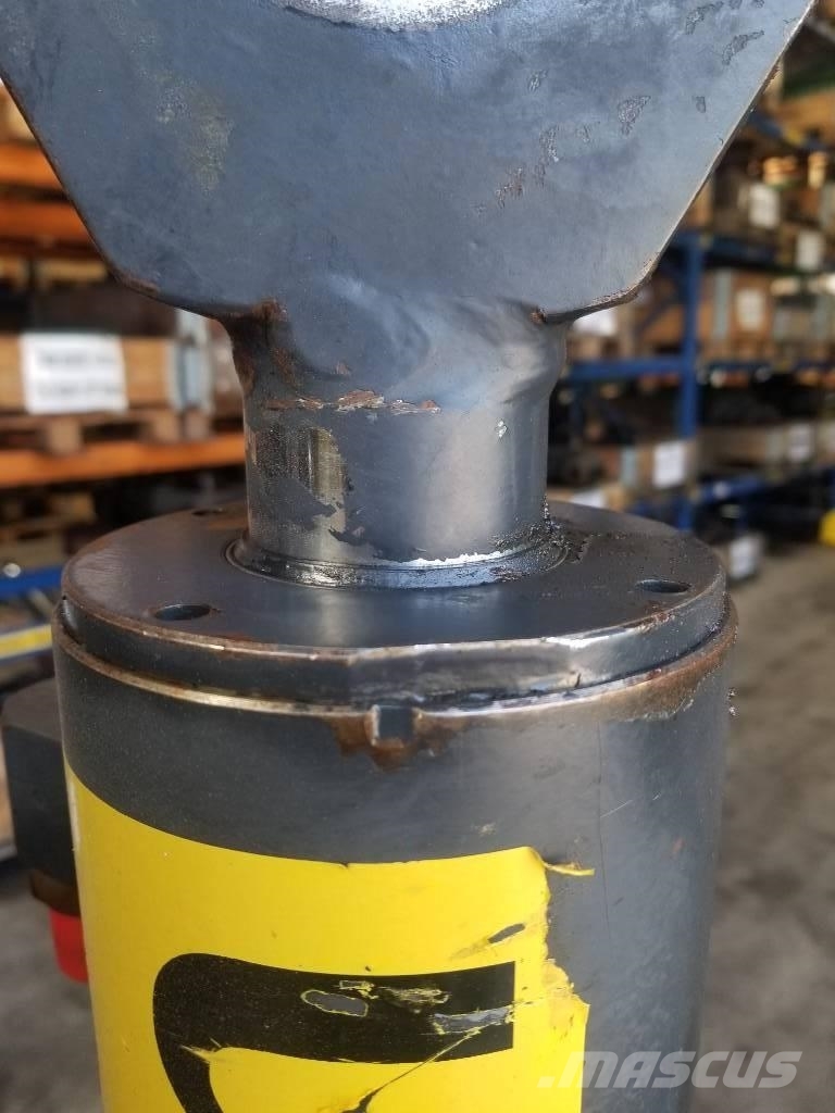 Ponsse Wisent Dipper Cylinder 유압식 기계