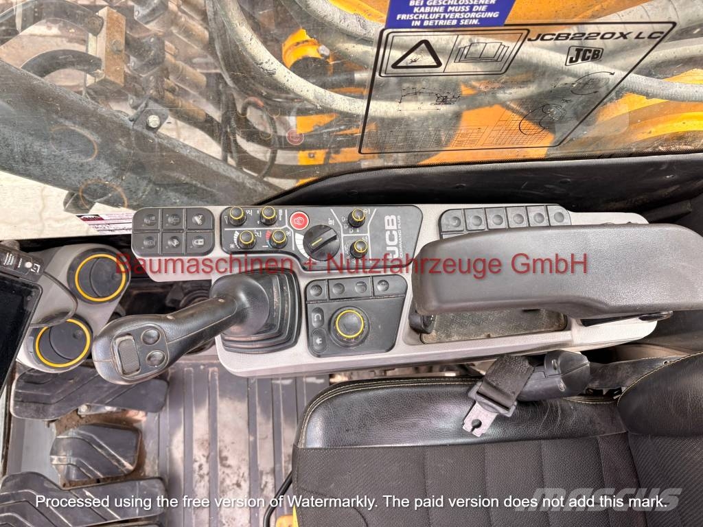JCB 220X L4F gebraucht BJ 2019 5.820h Raupenbagger