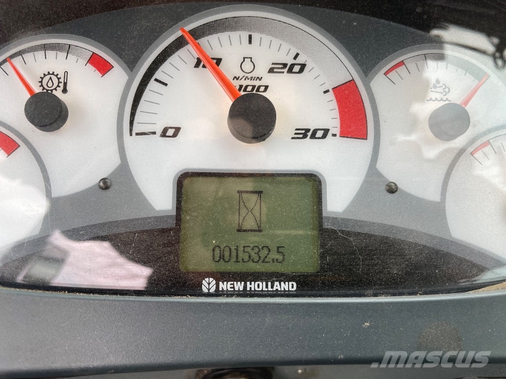 New Holland B115C لوادر ذات جرافات عكسية