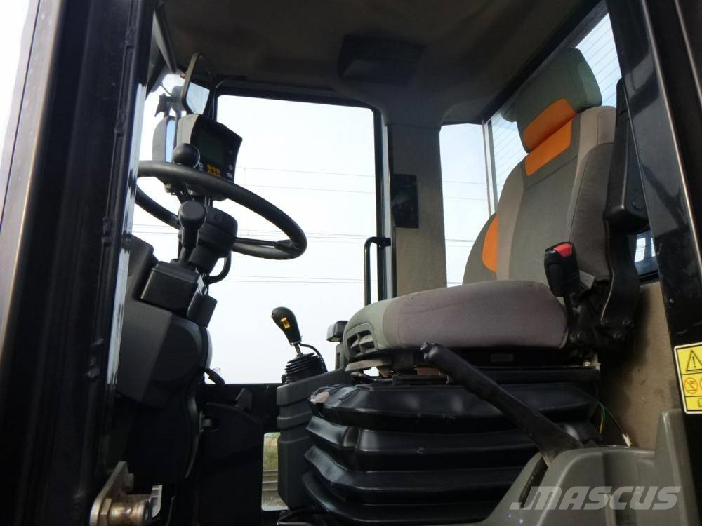 CAT 924 G HL ホイールローダー・タイヤショベル