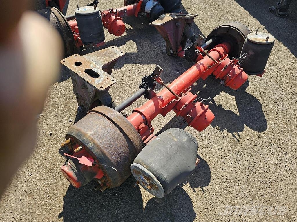 SMB TRAILER AXLE SINGLE TIRES DRUM. Aksler
