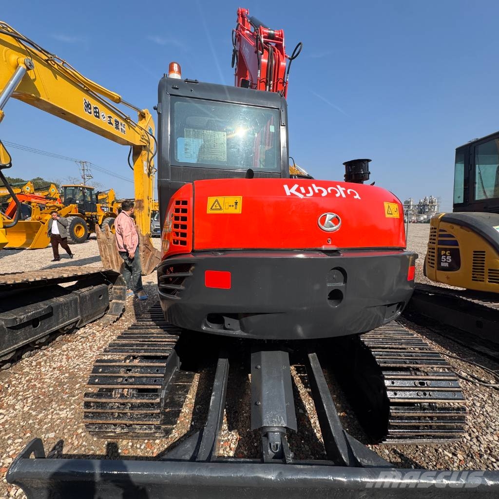 Kubota KX 080 小型挖掘机