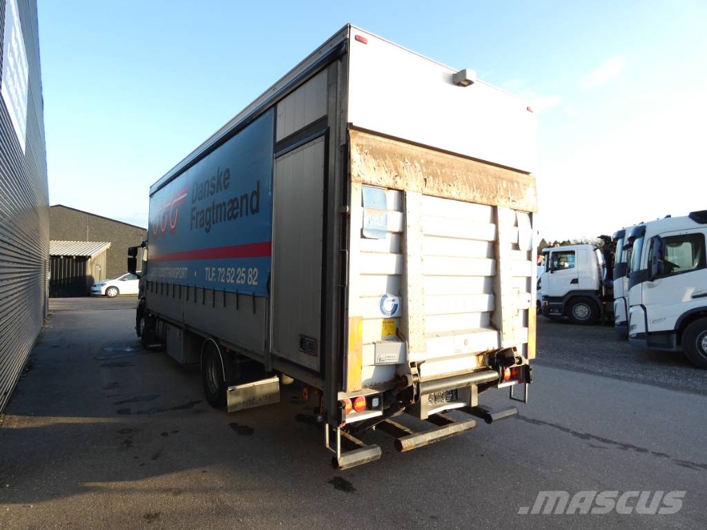 Scania P 280 شاحنات بغطاء جانبي