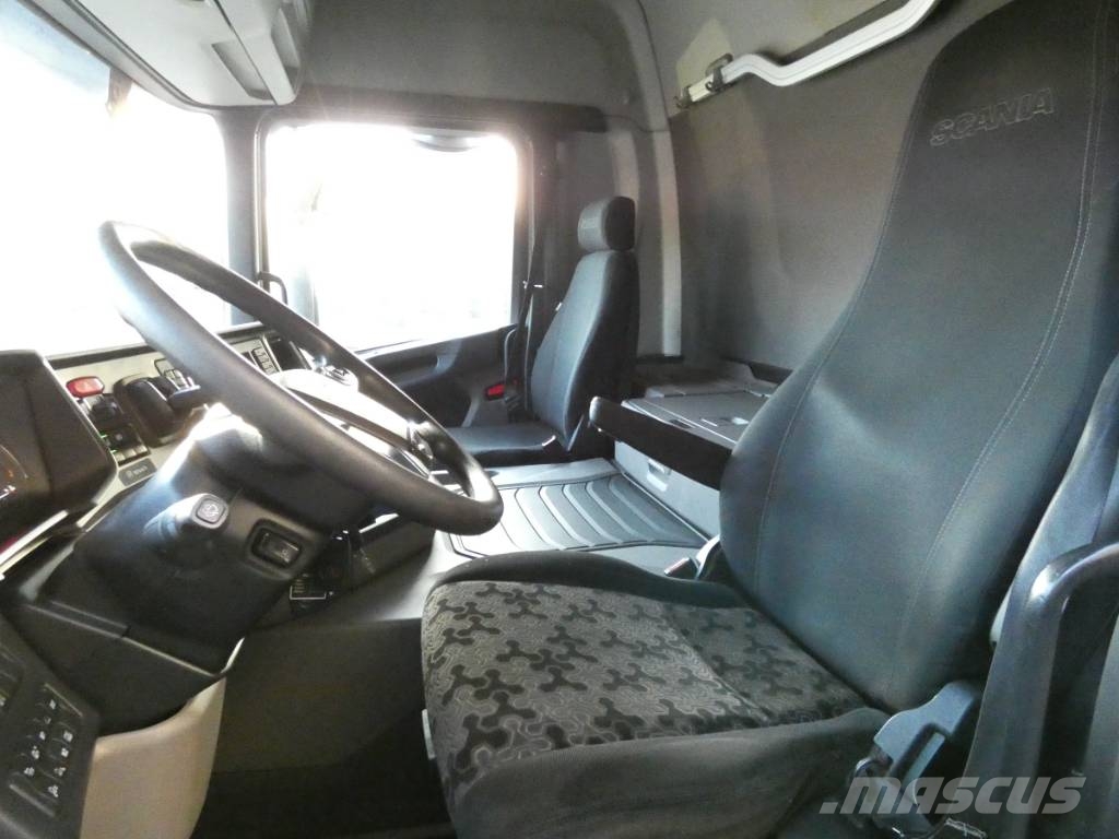 Scania P 280 شاحنات بغطاء جانبي