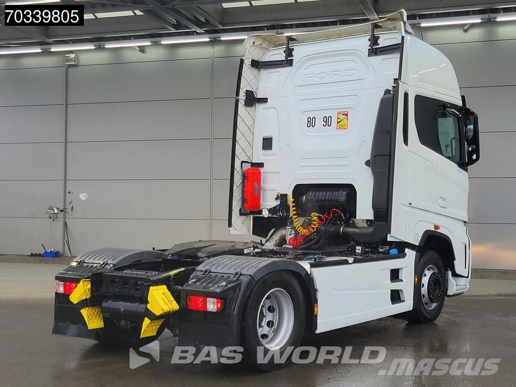 Ford F-Max 500 4X2 Retarder 2xTanks ACC Navi Standklima Tahače