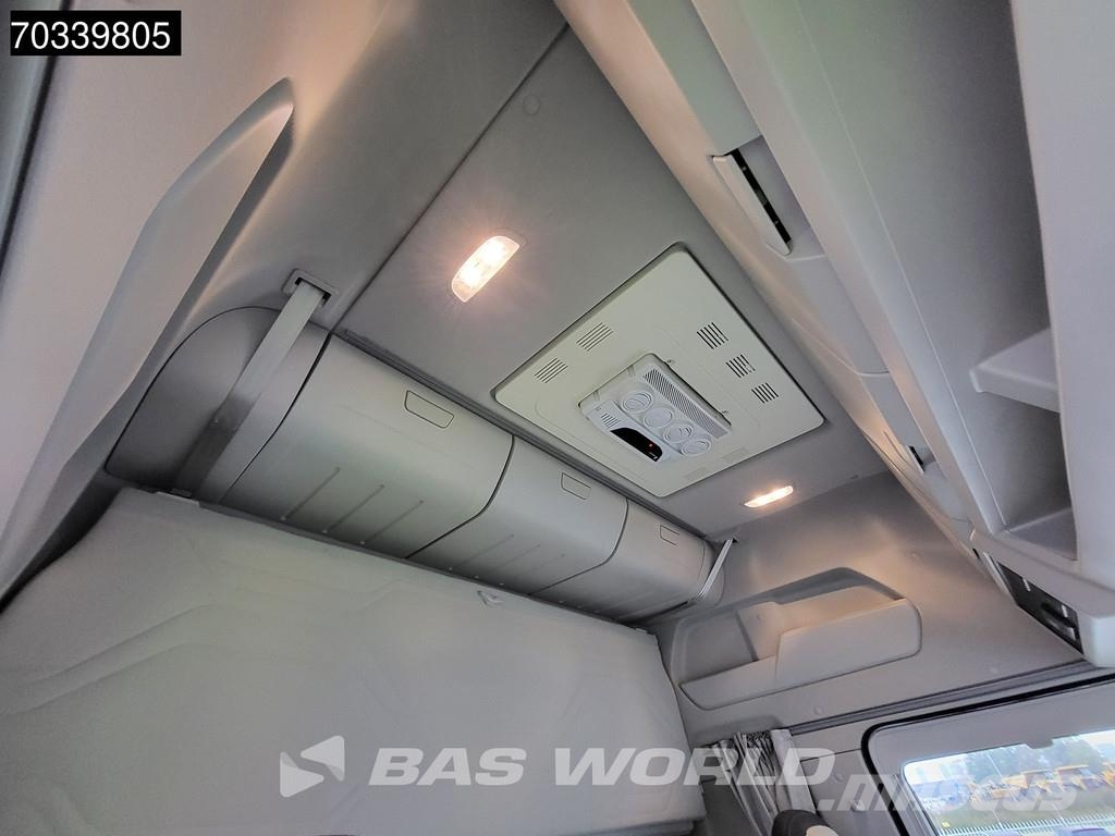 Ford F-Max 500 4X2 Retarder 2xTanks ACC Navi Standklima Tahače