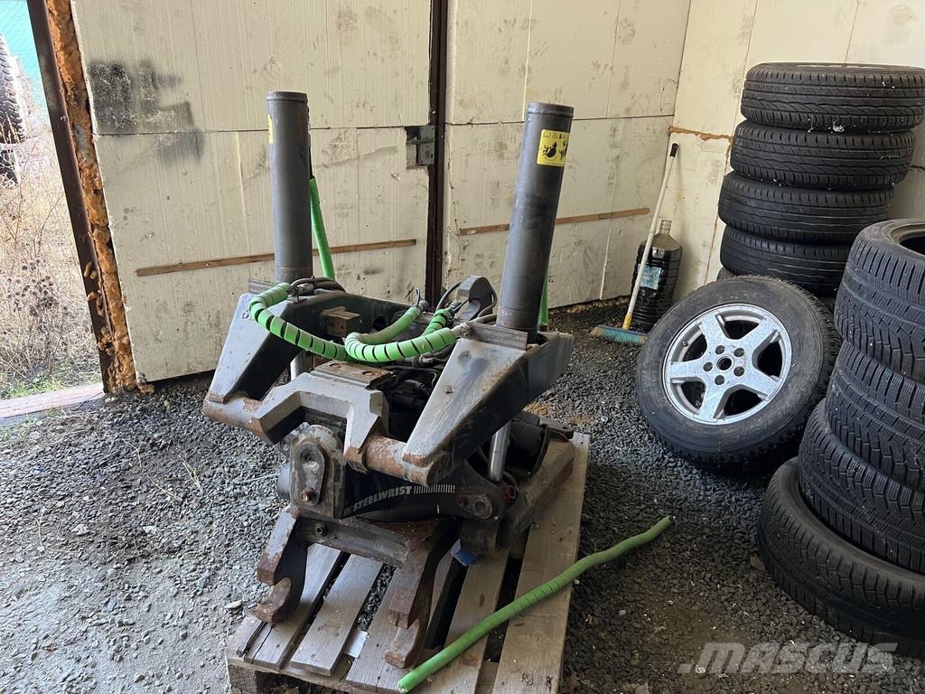 Steelwrist X26 + GRIP + QuickCoupler S1/B20 Volteadoras