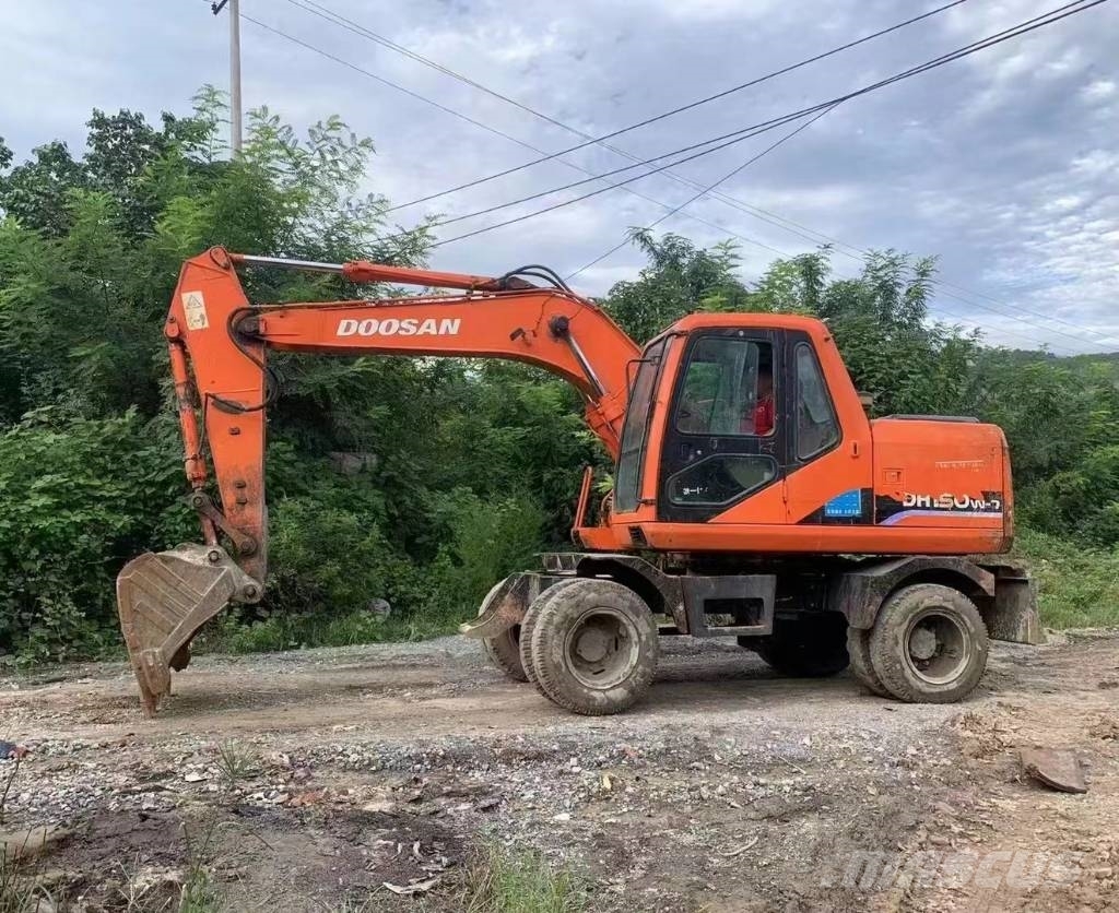 Doosan 150 W-7 Gravemaskiner på hjul