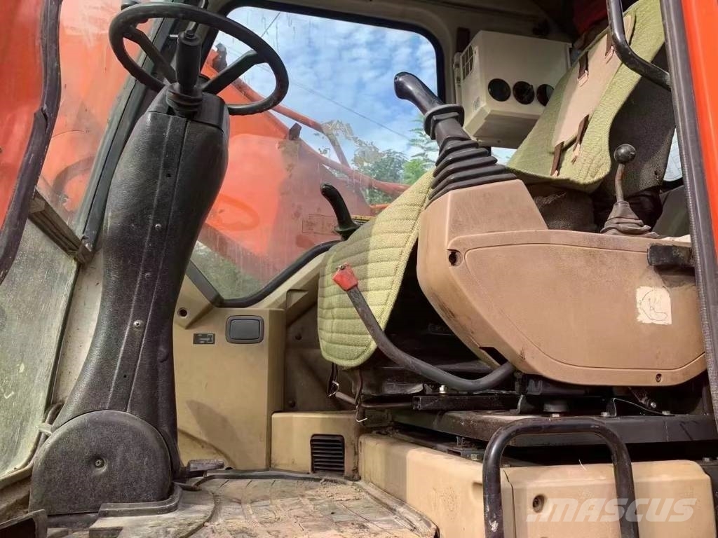 Doosan 150 W-7 Gravemaskiner på hjul