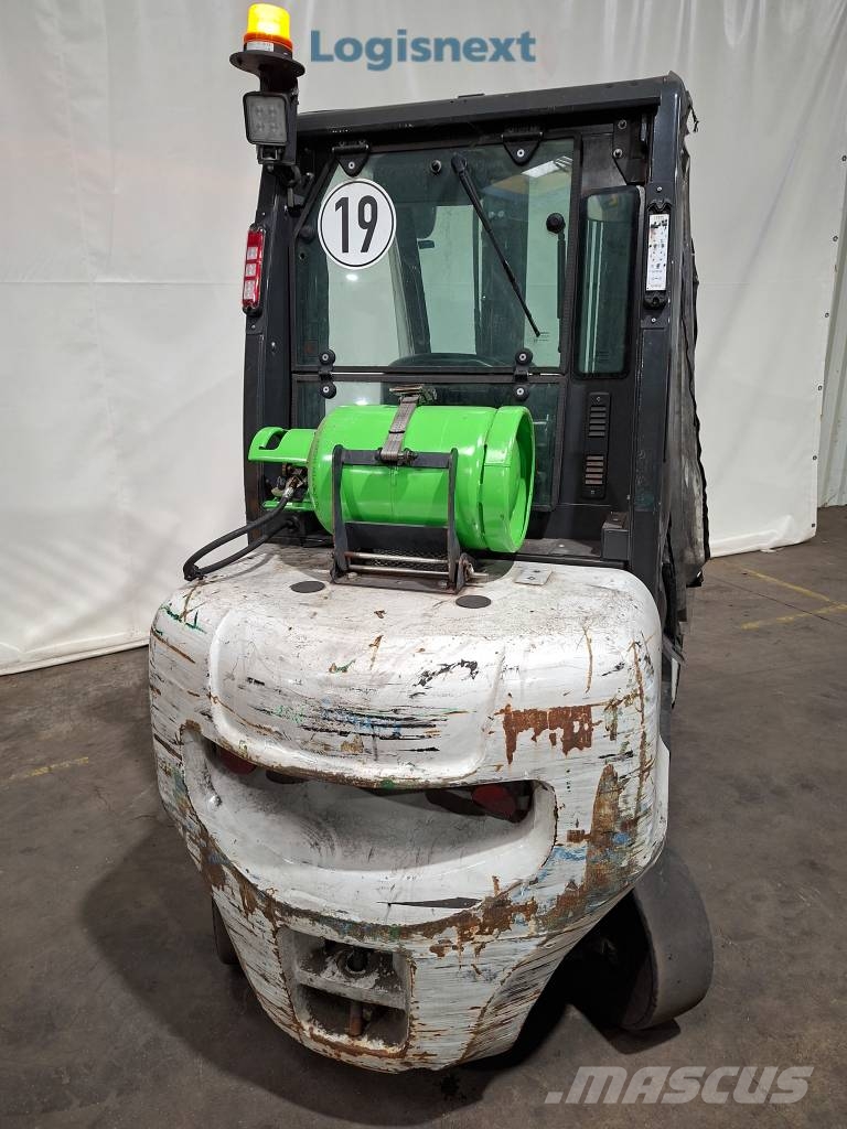 UniCarriers DX 30 LPG vozíky