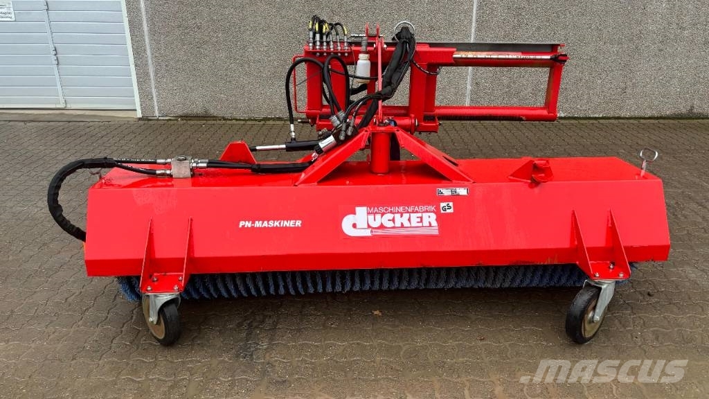 Dücker HDK 2400 Автоматични метачки с четки