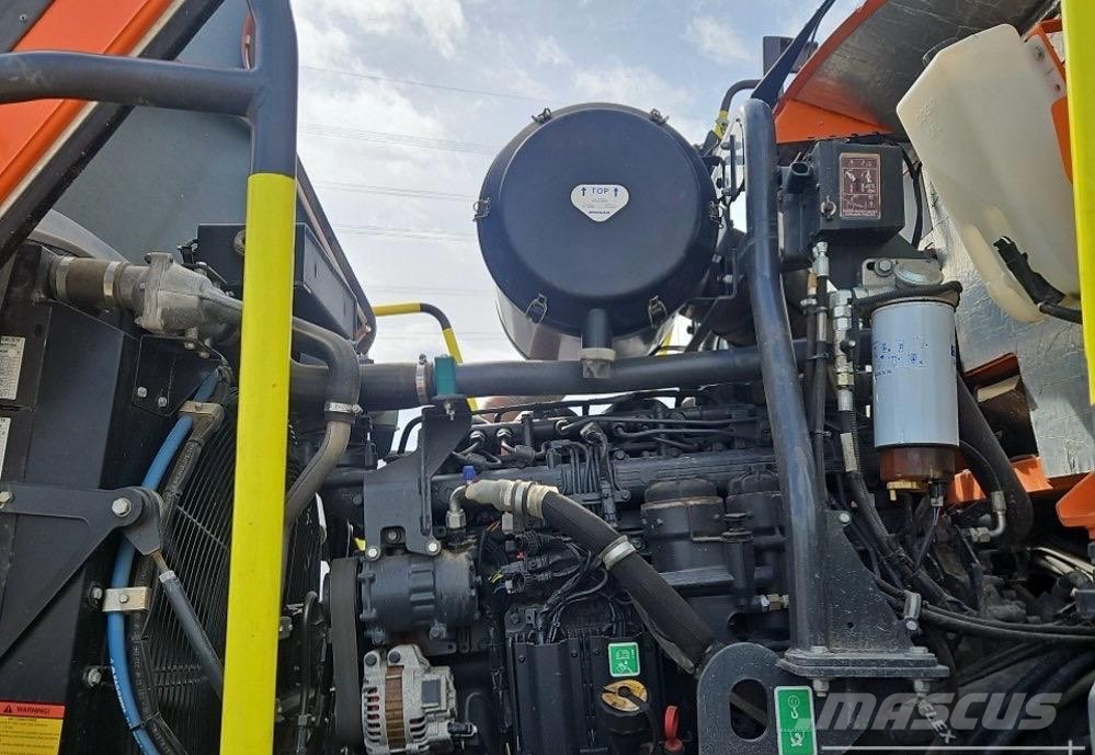 Doosan DA 30 Dumper - Knickgelenk