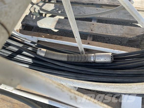 CUES EC330 Комунални съоражения