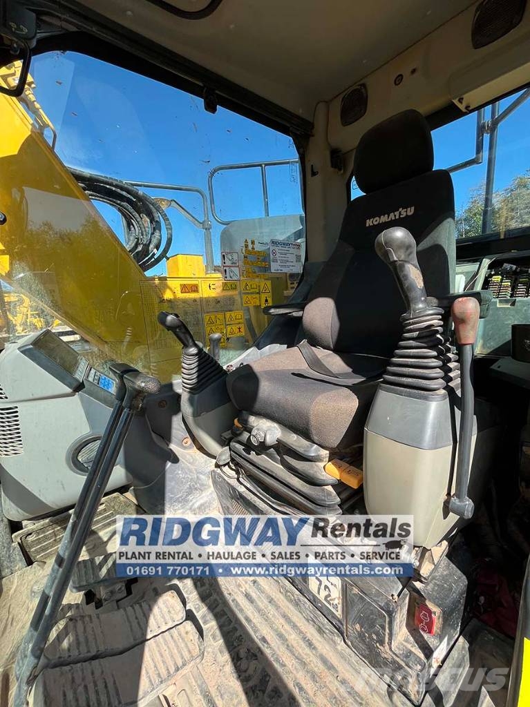 Komatsu 138 Crawler excavators