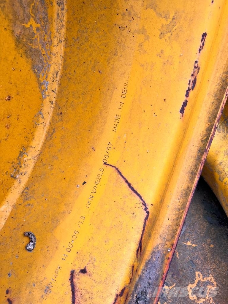 GKN Wheels fälgar Banden, wielen en velgen
