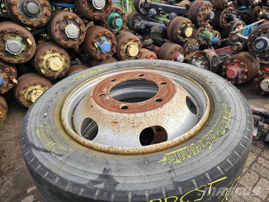 Bridgestone R 168 Llantas