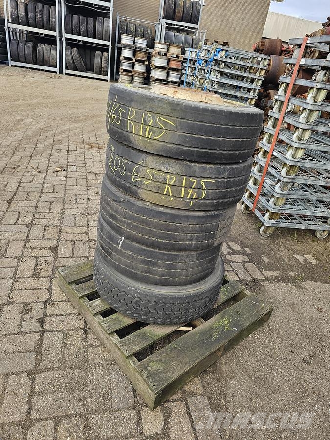 Bridgestone R 168 Llantas