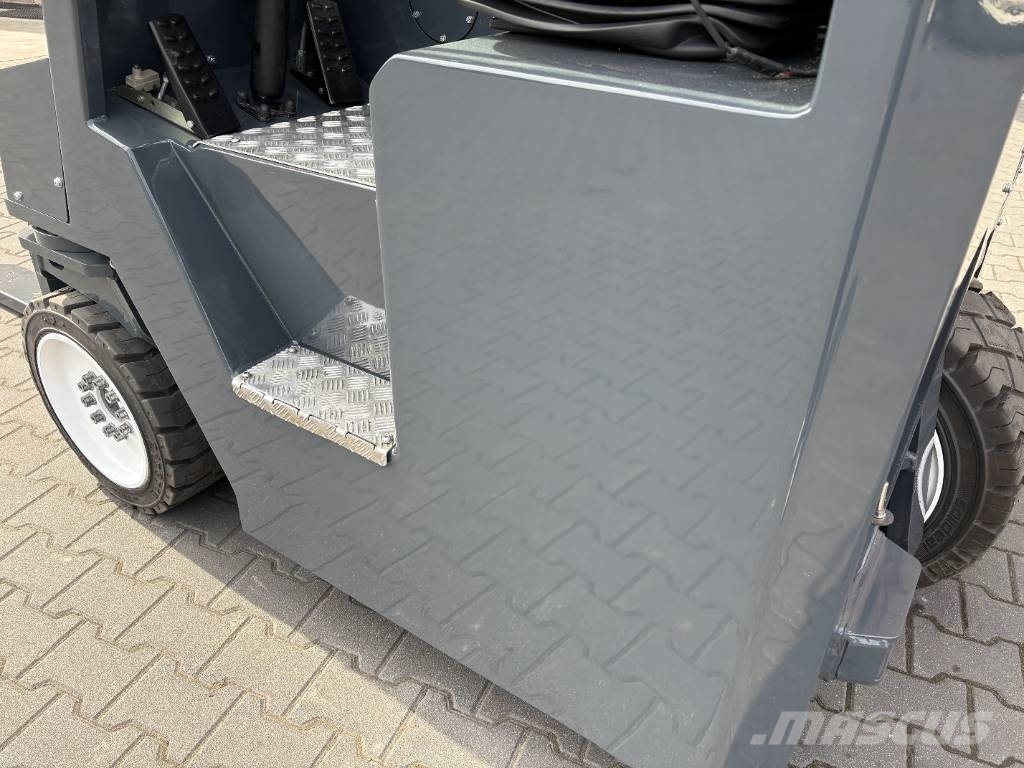 Combilift AMLIFT AGILIFT 40-12/40 GPL Γερανοί πλευρικής φόρτωσης εμπορευματοκιβωτίων