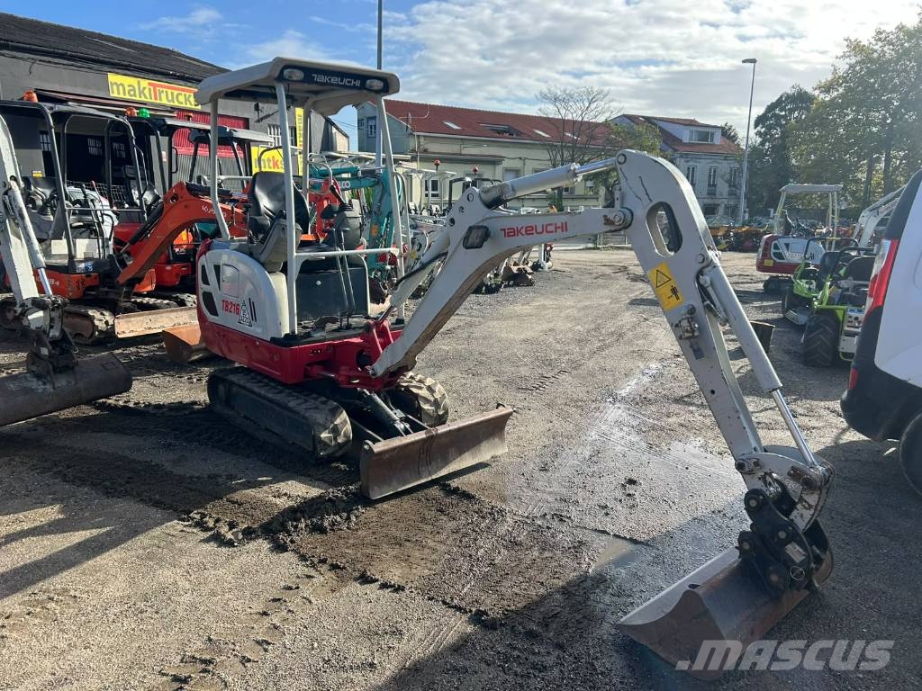 Takeuchi TB 216 Mini bagri <7t