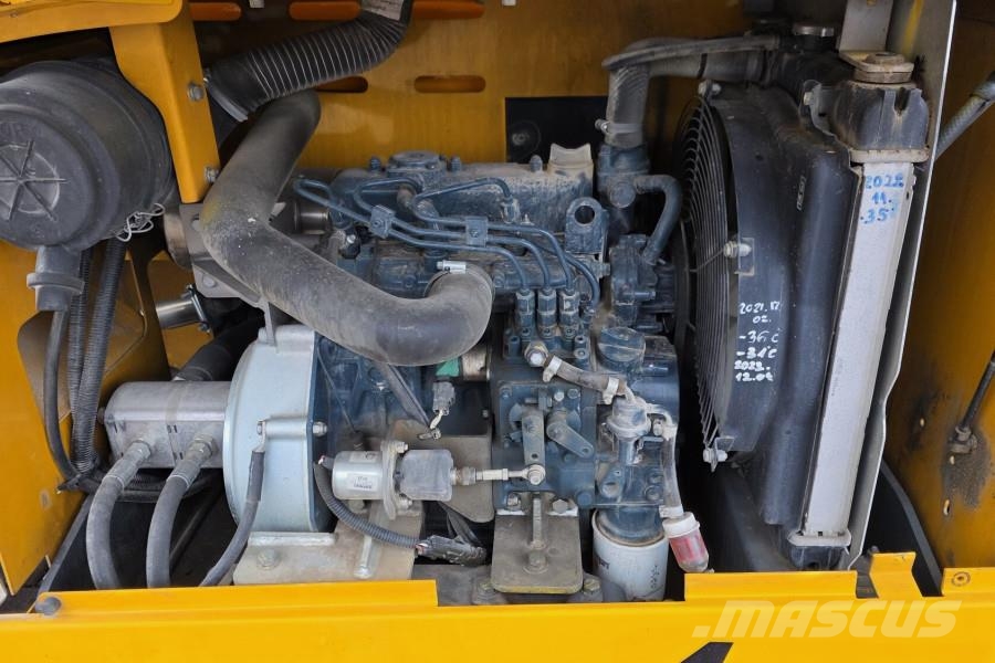 Haulotte COMPACT 10DX Diesel, 4x4 Drive, 10.2m Working Heig Škarjaste dvižne ploščadi