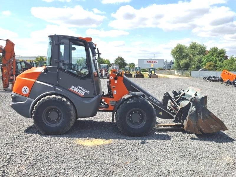 Hitachi ZW 95-6 Kompaktlastere