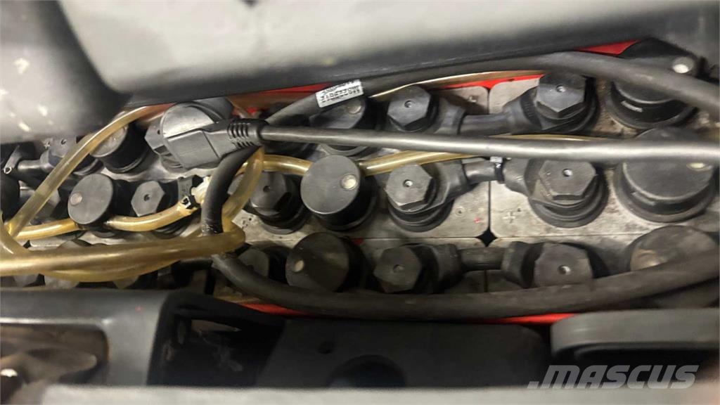Linde L12 Παλετοφόρα πεζού χειριστή με ιστό