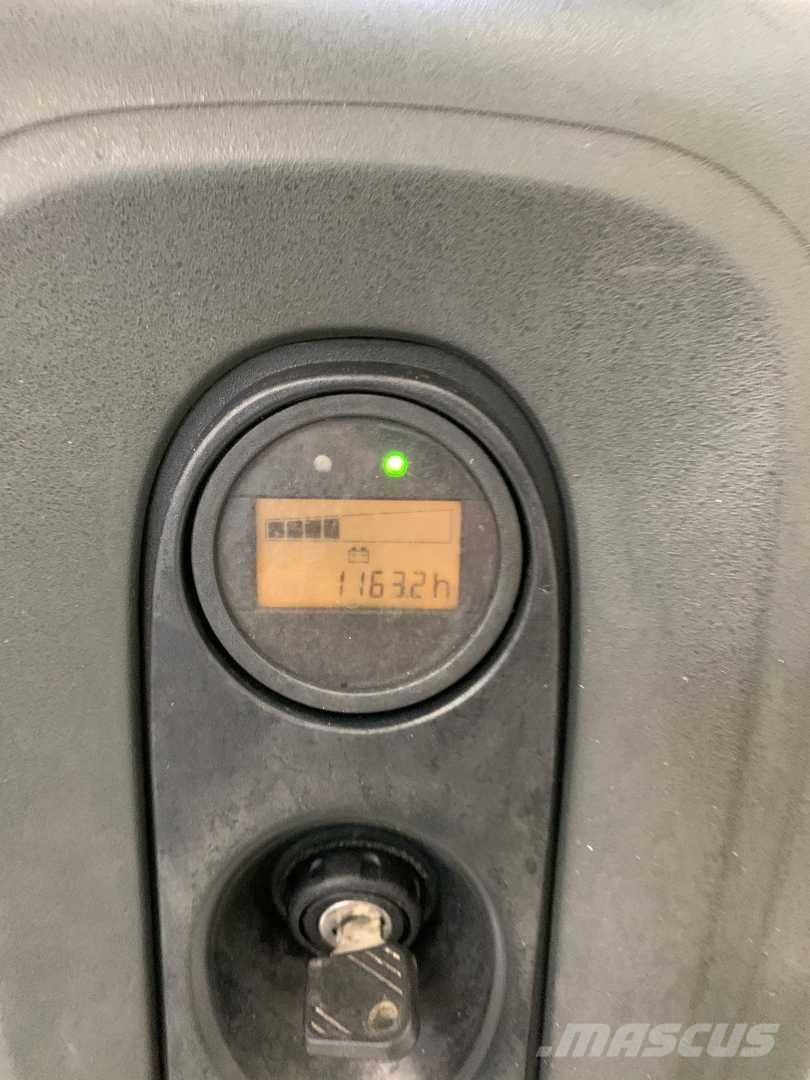 Linde L12 Zelfrijdende stapelaars