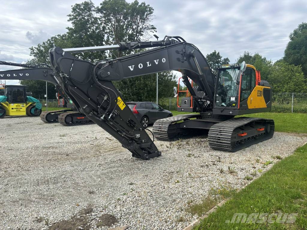 Volvo EC 300 Roomikekskavaatorid