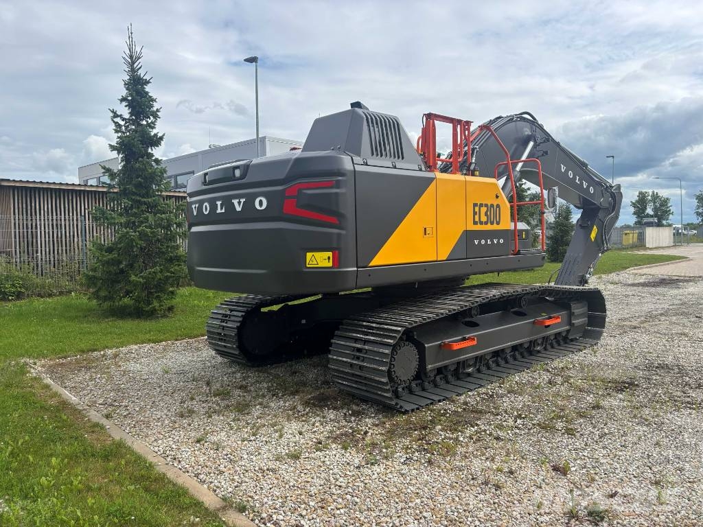 Volvo EC 300 Roomikekskavaatorid