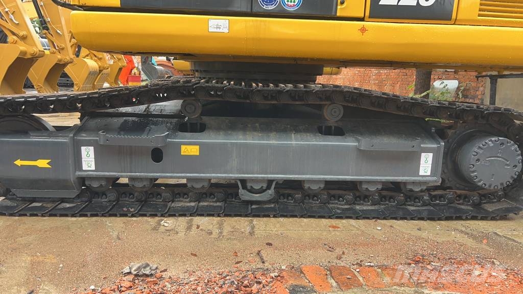 Komatsu PC 200 LC Vikšriniai ekskavatoriai