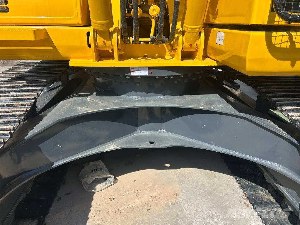 Komatsu PC 200 LC Vikšriniai ekskavatoriai