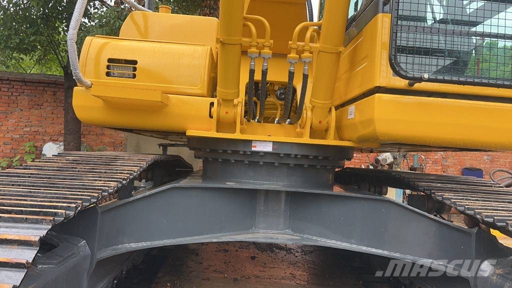 Komatsu PC 200 LC Vikšriniai ekskavatoriai