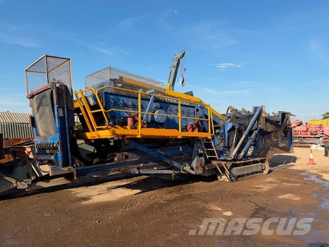 Fintec 542 Мобільні грохоти