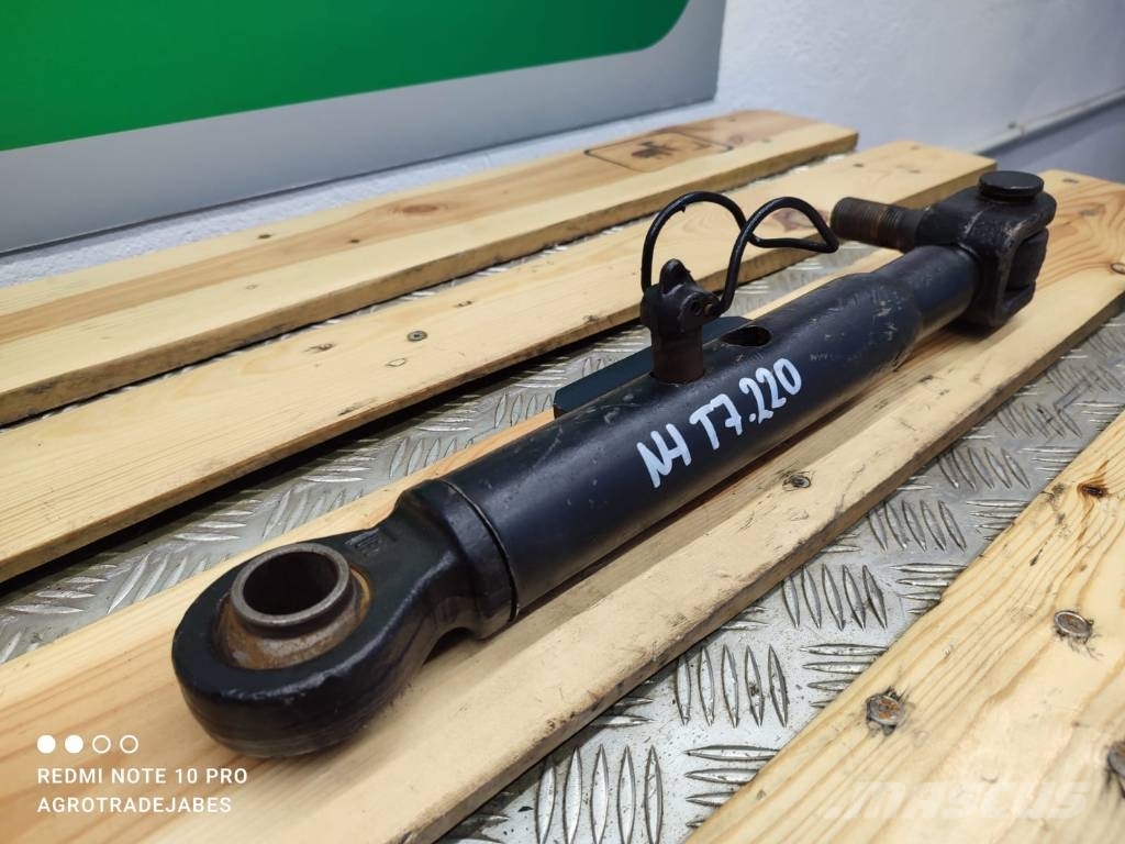 New Holland T7.220 rear linkage stabilizer NEW HOLLAND T7.220 Hidraulikos įrenginiai
