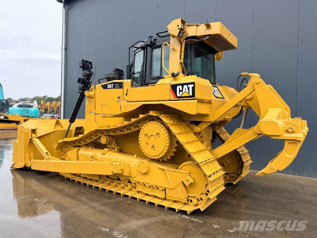 CAT D6T XL Kāpurķēžu buldozeri
