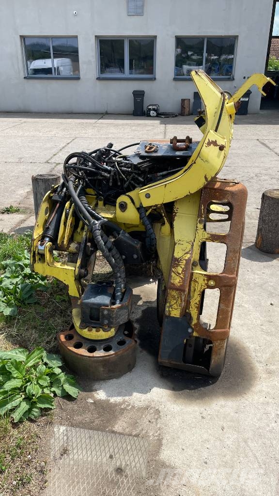 John Deere 1470E for spare parts Harvesters