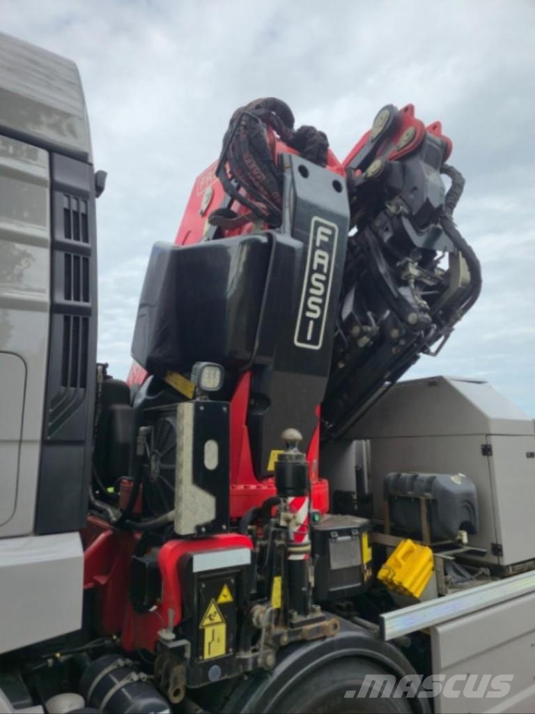 MAN TGS 37/510 8x4 FASSI 115tm CRANE/ FYJIB/WINCH/ TRA Sadulveokid