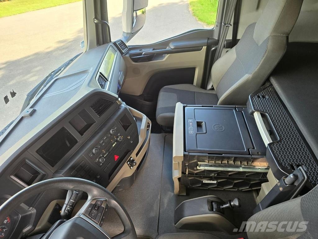 MAN TGS 37/510 8x4 FASSI 115tm CRANE/ FYJIB/WINCH/ TRA Sadulveokid
