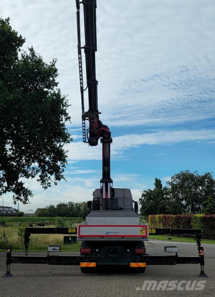 MAN TGS 37/510 8x4 FASSI 115tm CRANE/ FYJIB/WINCH/ TRA Sadulveokid