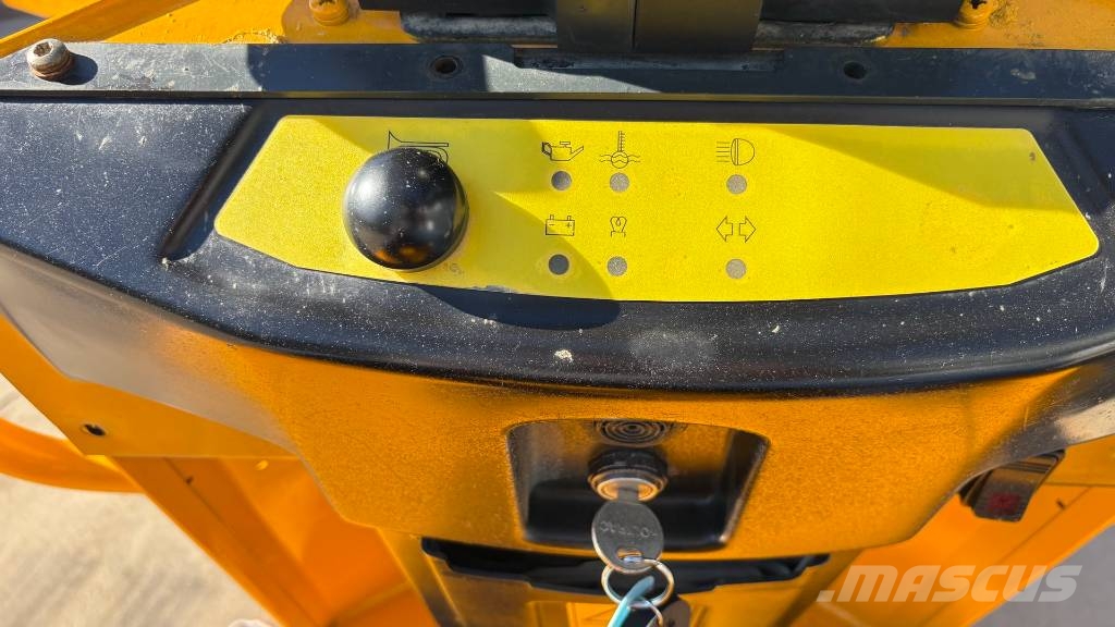 Thwaites 3 TONNE - 2021 YEAR - 2340 HOURS - LIGHTS Damperi za gradilište