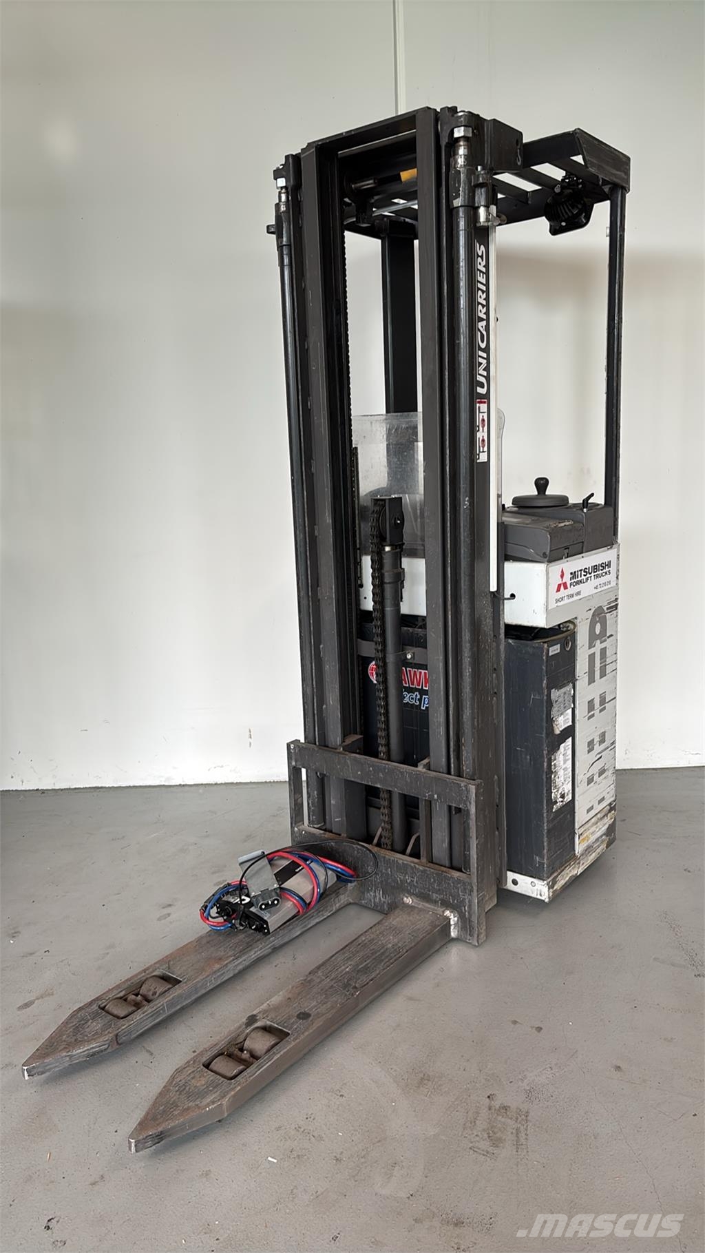 Atlet AJN160 Stand-in stackers