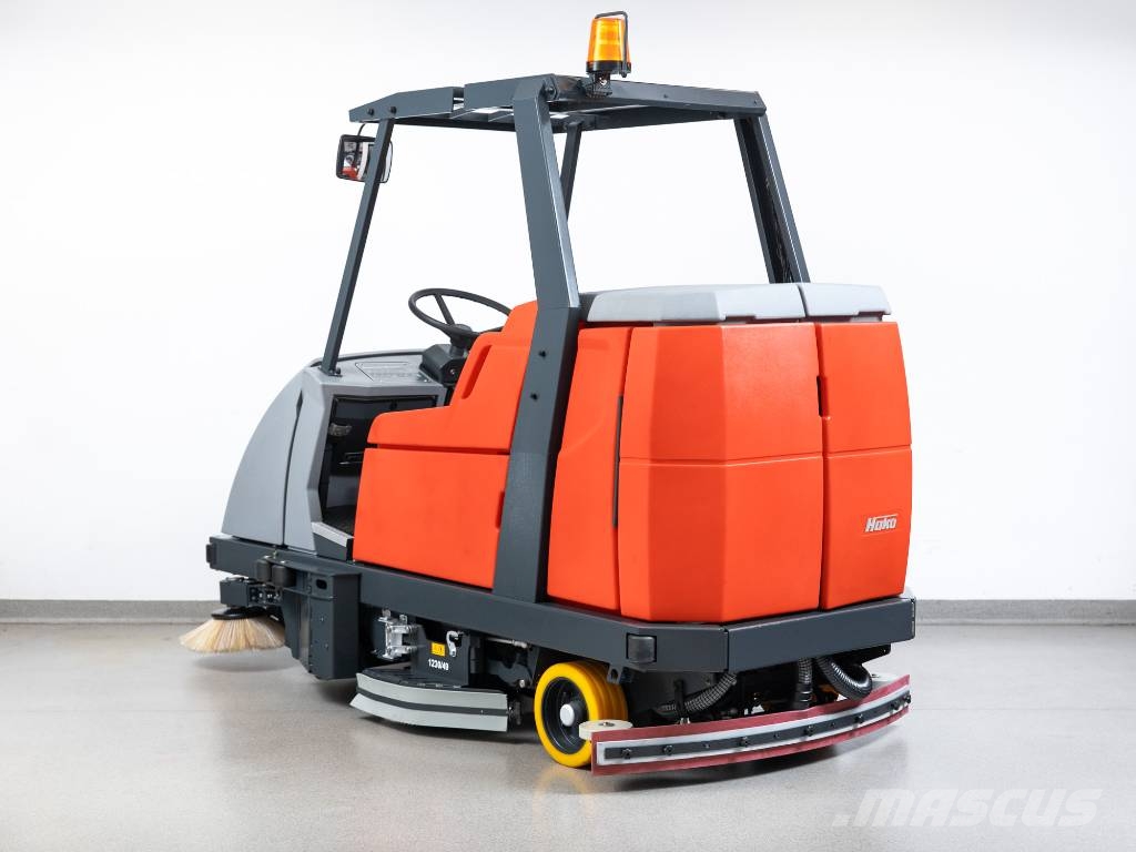 Hako Scrubmaster B310 R CL TB1230 NEW BATTERY HAWKER مجففات الغسيل