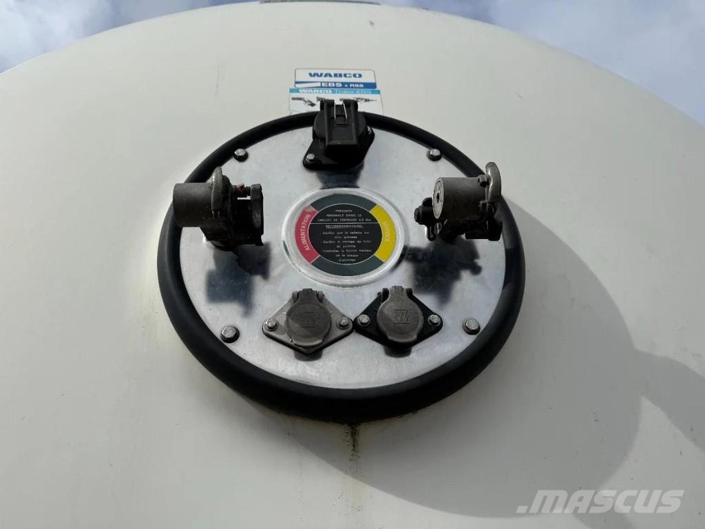 Magyar S40EBT 3 AXLE MILKTANK Semirremolques cisterna