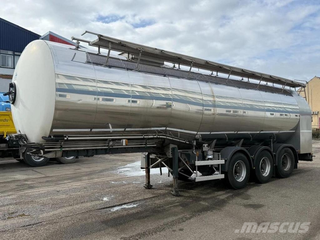 Magyar S40EBT 3 AXLE MILKTANK Semirremolques cisterna