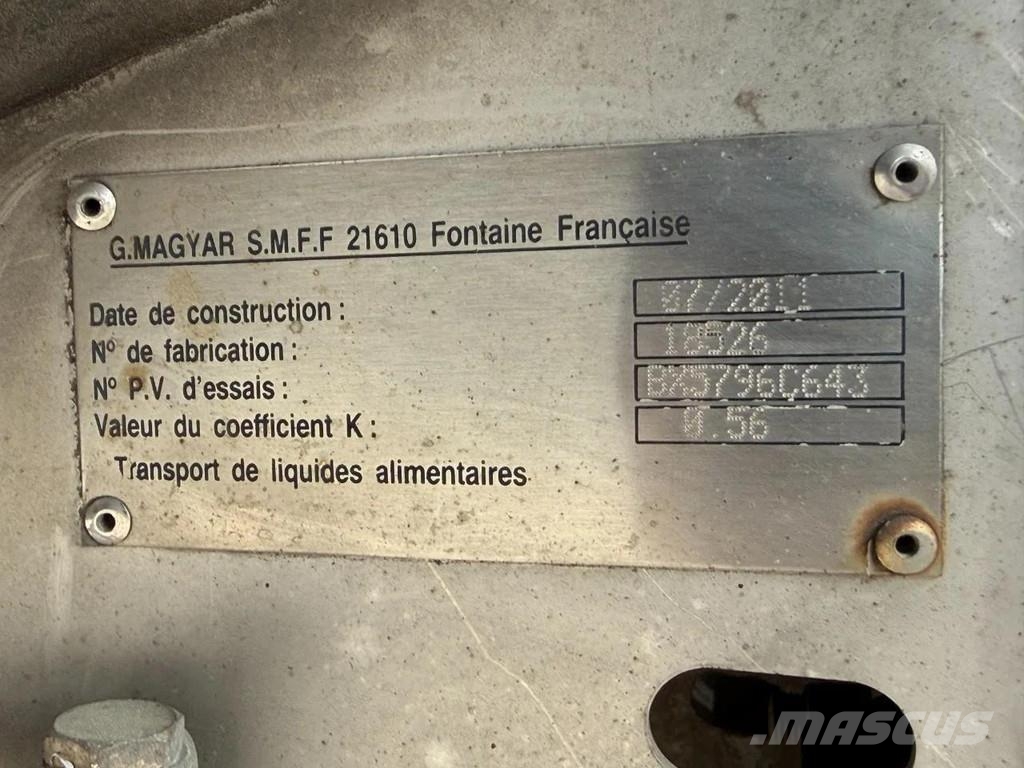 Magyar S40EBT 3 AXLE MILKTANK Semirremolques cisterna