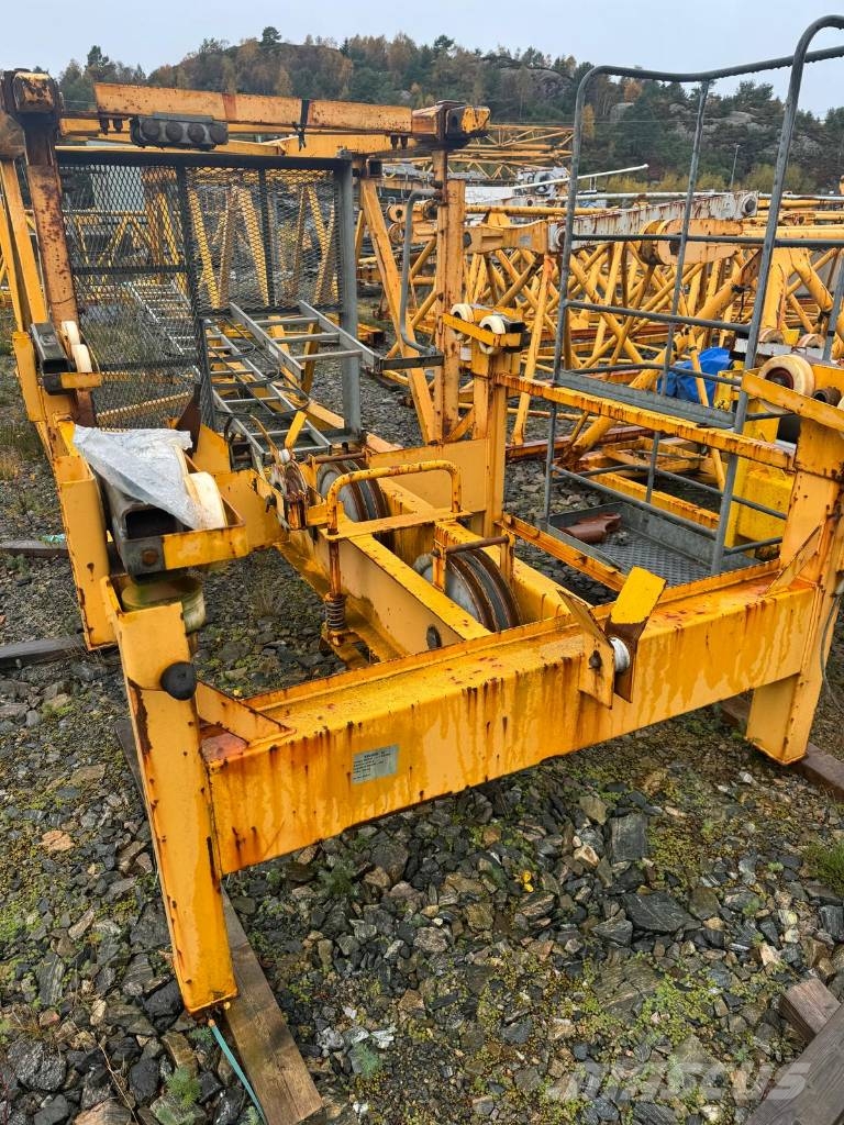 Potain MD 345 B L12 Мачтови кранове