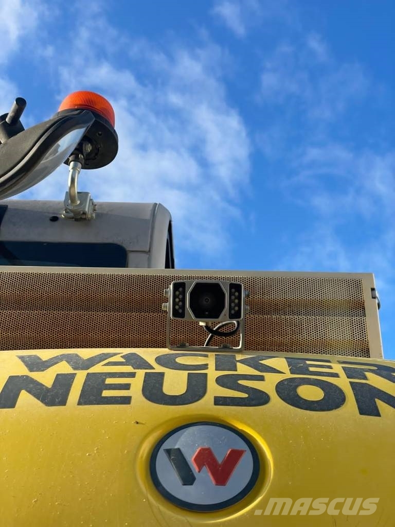 Wacker Neuson EW 100 Wheeled excavators
