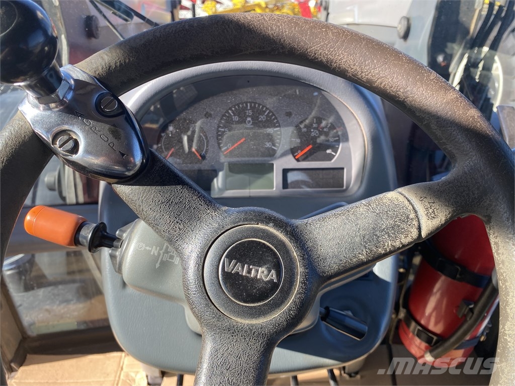 Valtra N 163 Traktorer
