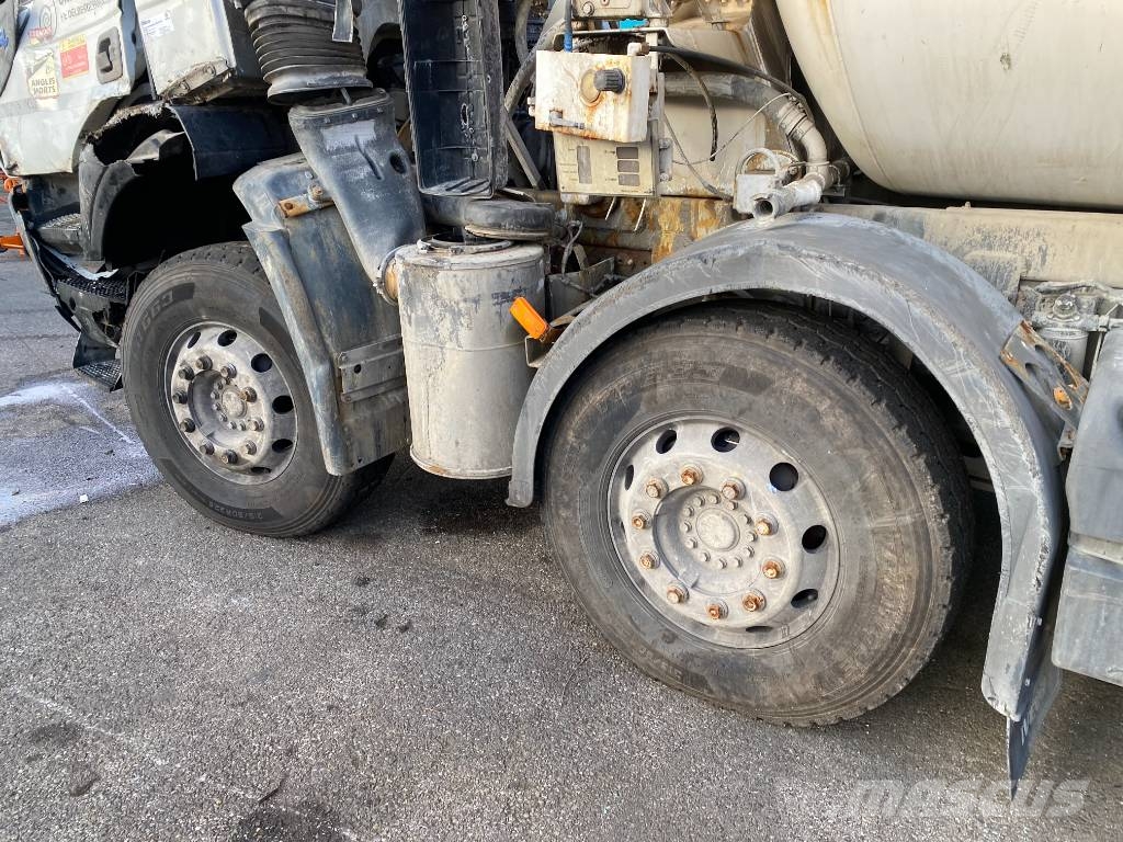 Iveco STRALIS X-WAY 400/SL-IMER 9M3 endommagé شاحنات خرسانة