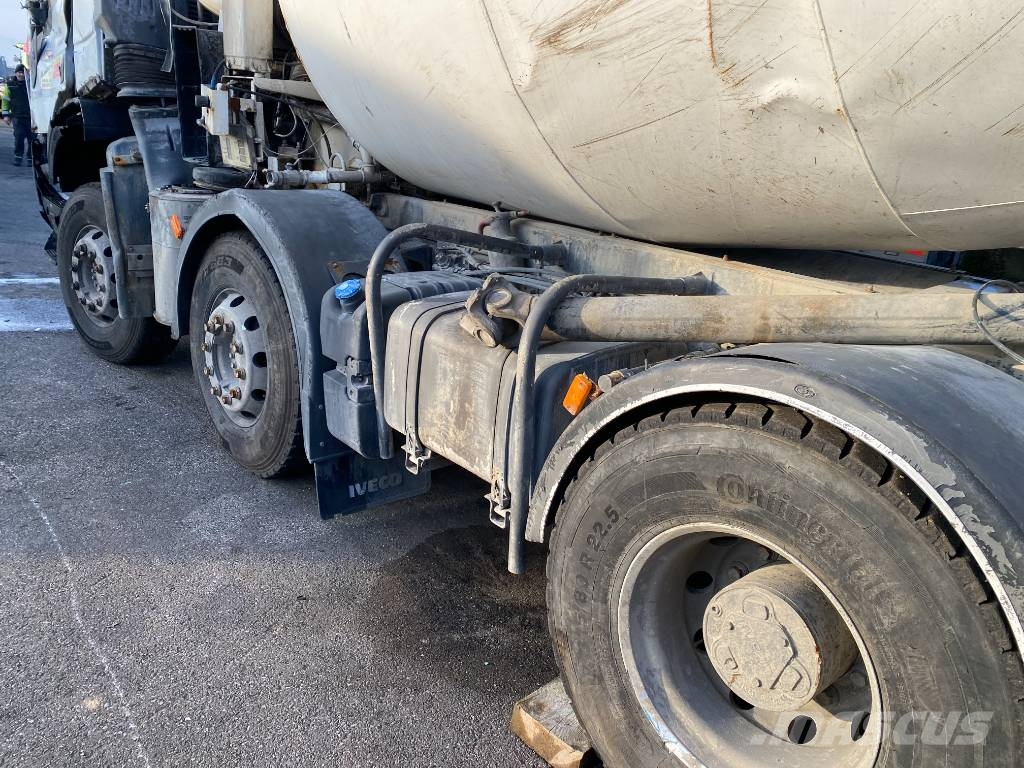 Iveco STRALIS X-WAY 400/SL-IMER 9M3 endommagé شاحنات خرسانة
